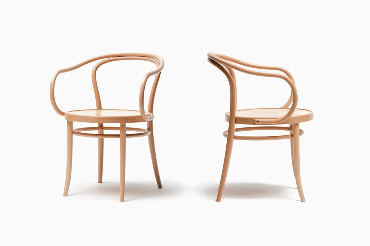 TON No.33 Armchair