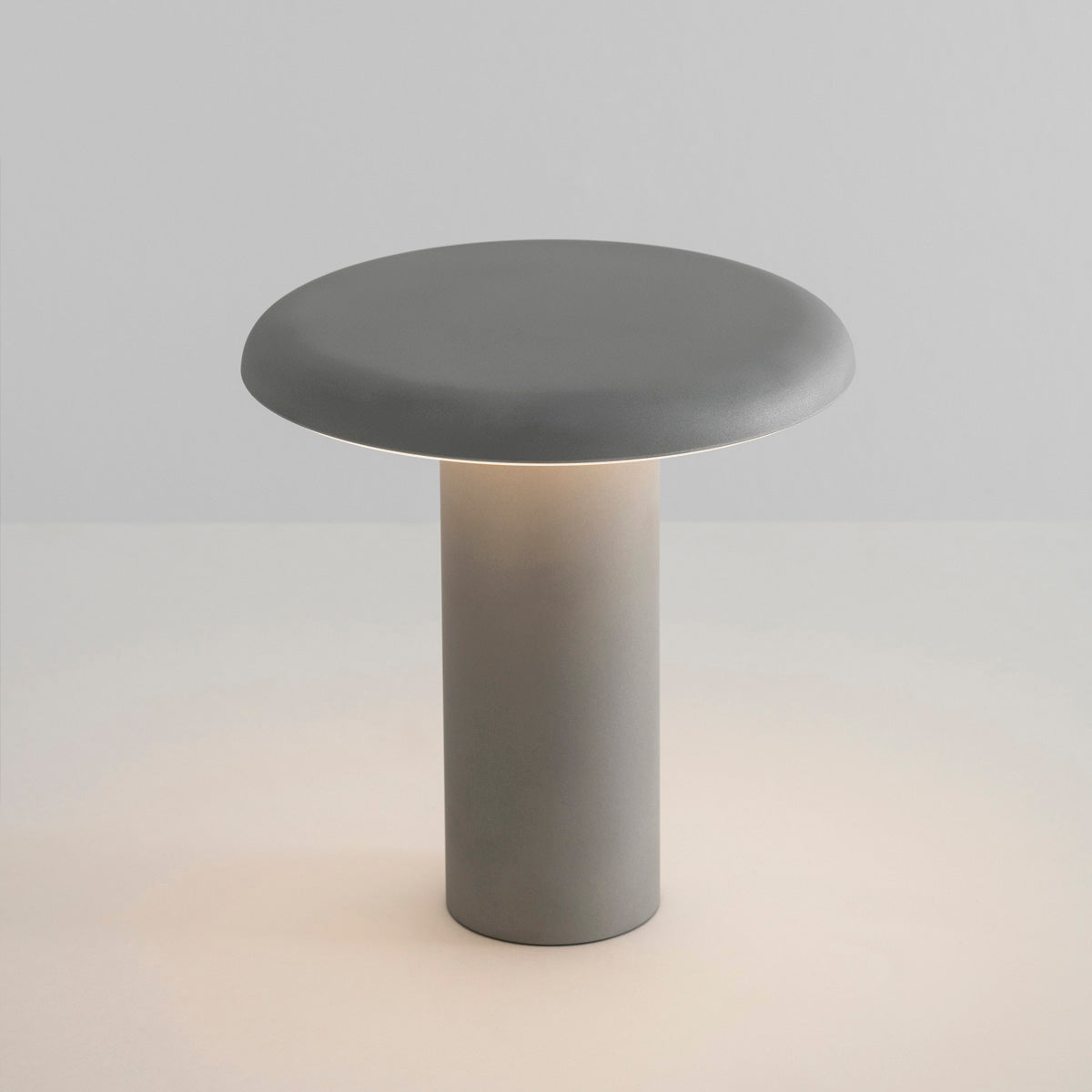 Artemide Takku Portable Light Grey