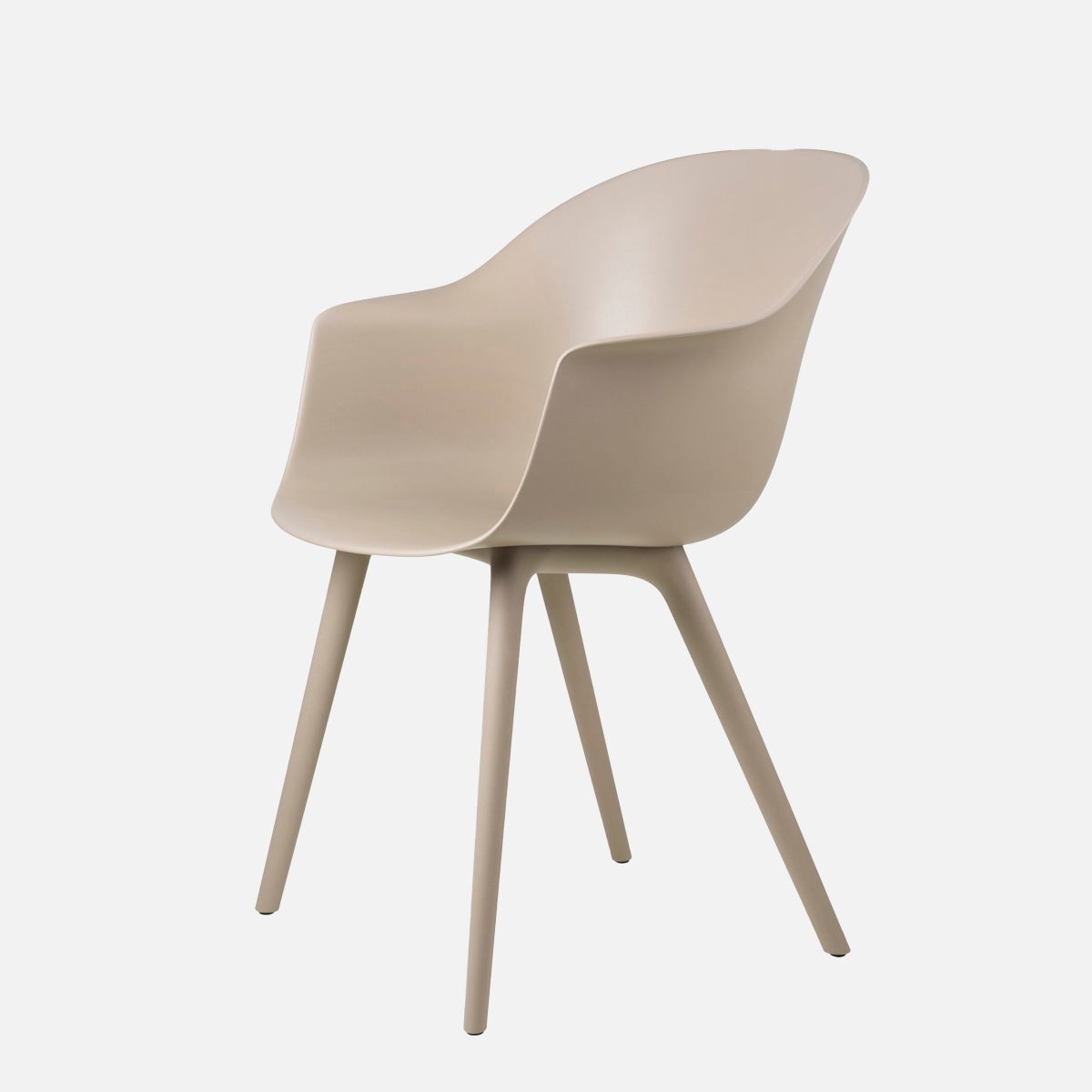 GUBI Bat Chair Outdoor New Beige