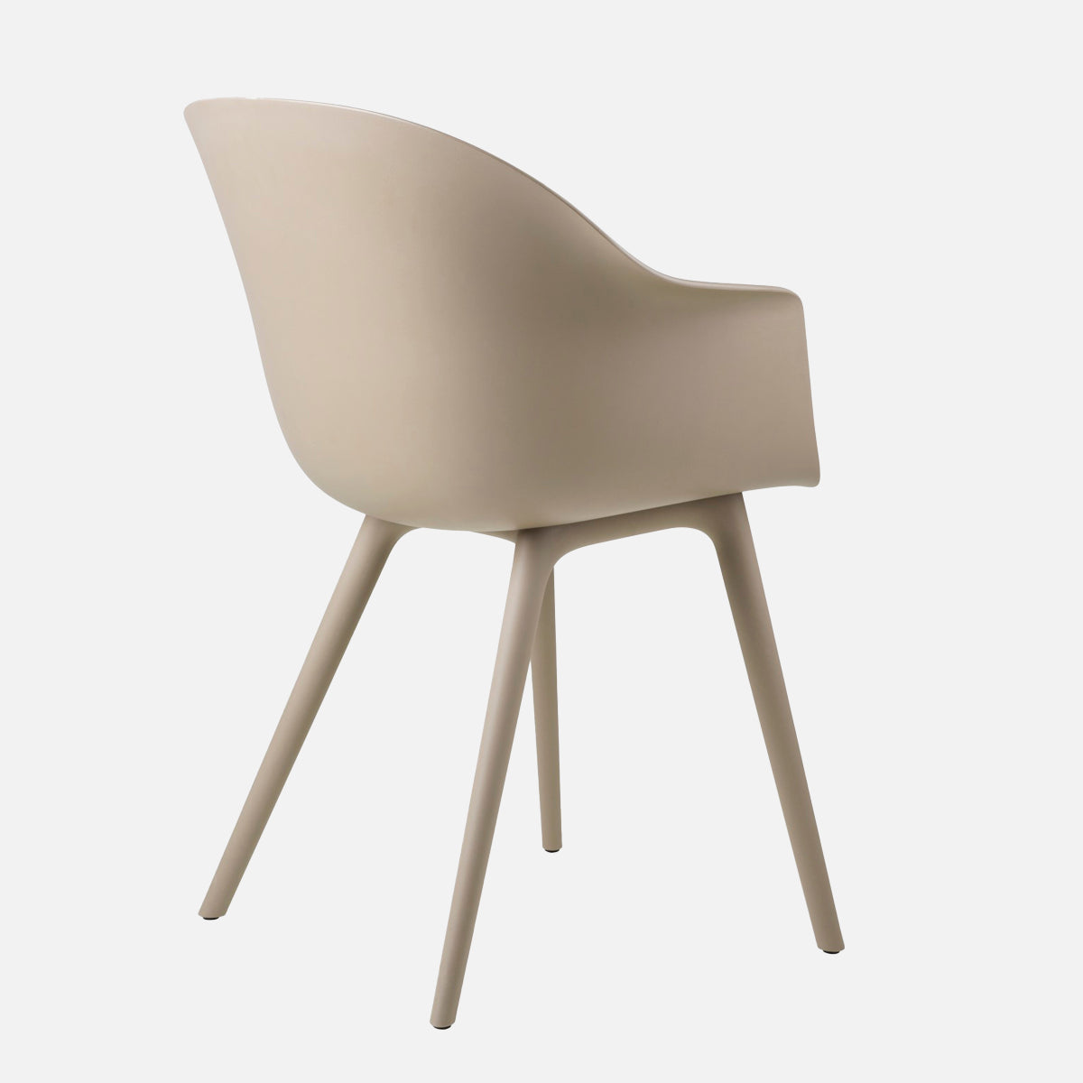 GUBI Bat Chair Outdoor New Beige