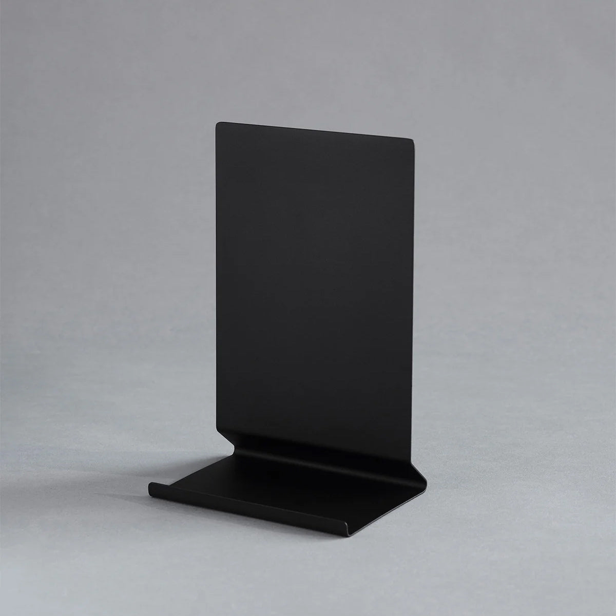 MOEBE Book Stand Moebe x Penguin Black