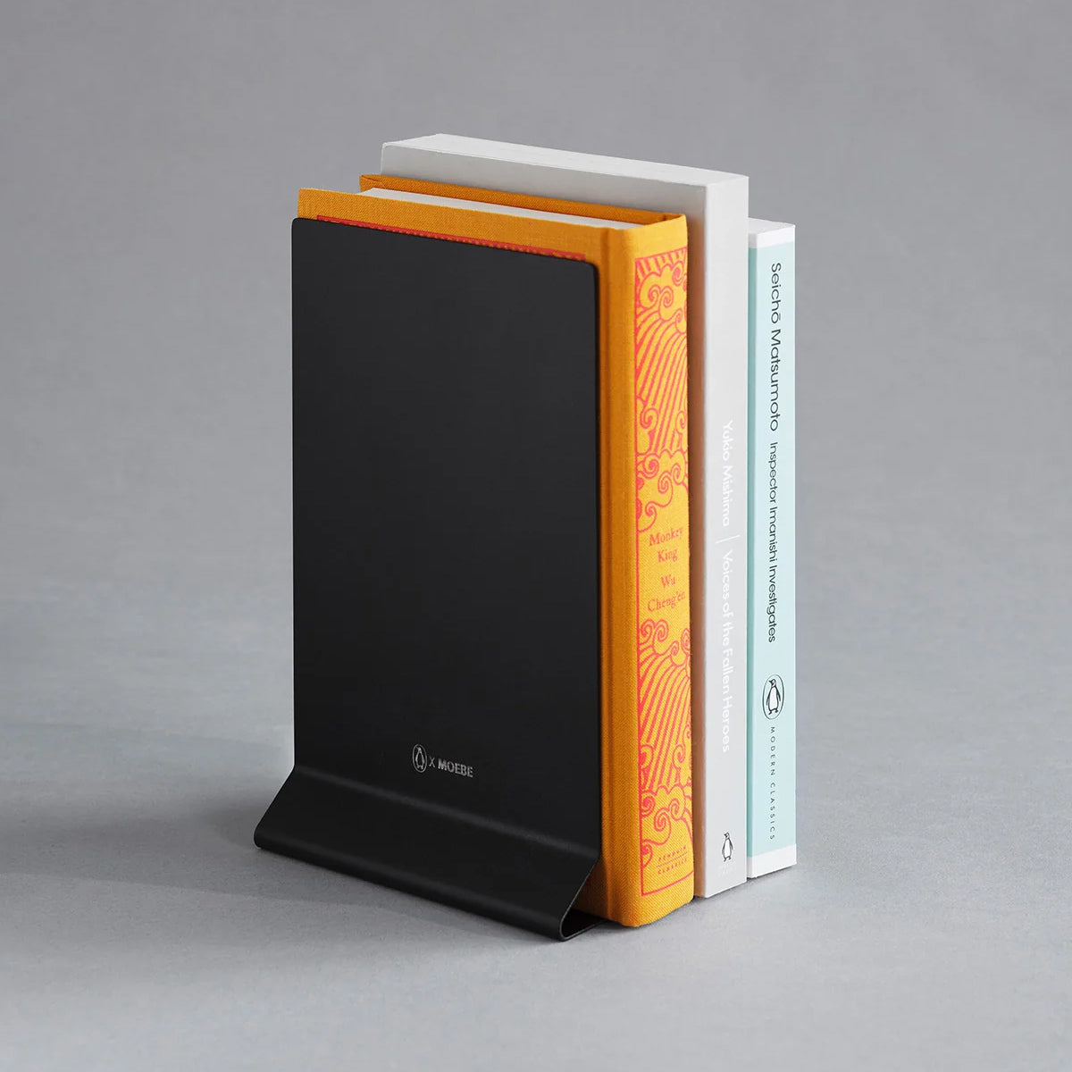 MOEBE Book Stand Moebe x Penguin Black
