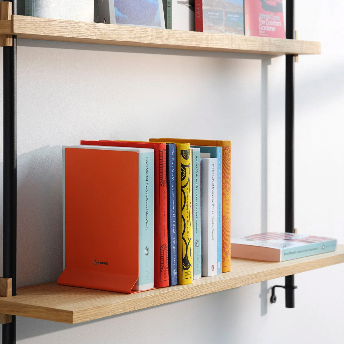 MOEBE Book Stand Moebe x Penguin Orange
