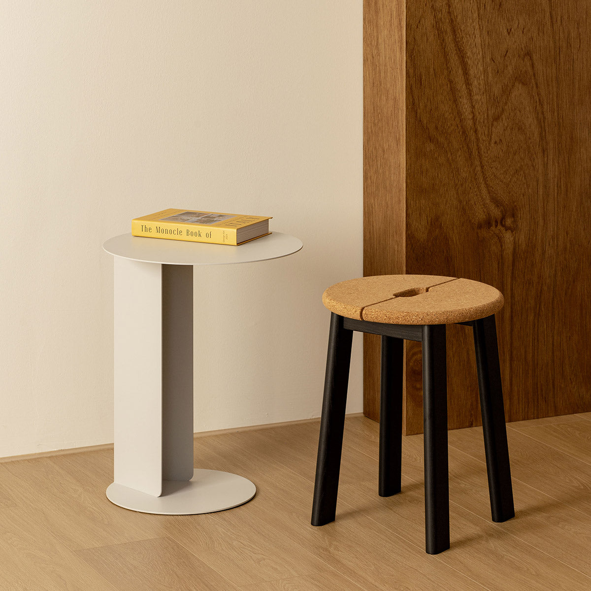 esaila Bravo Stool Black Ash Cork