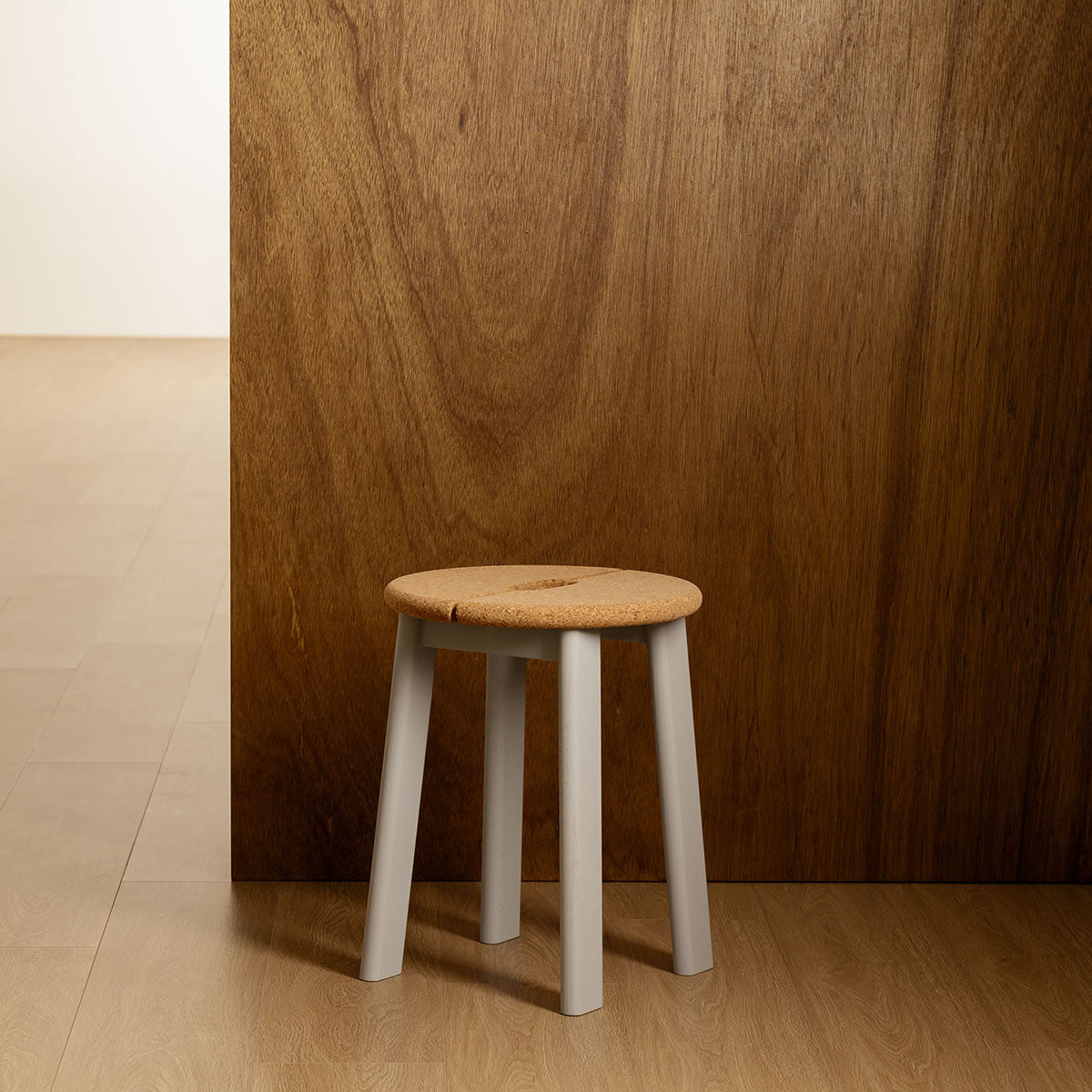 esaila Bravo Stool Grey Ash Cork