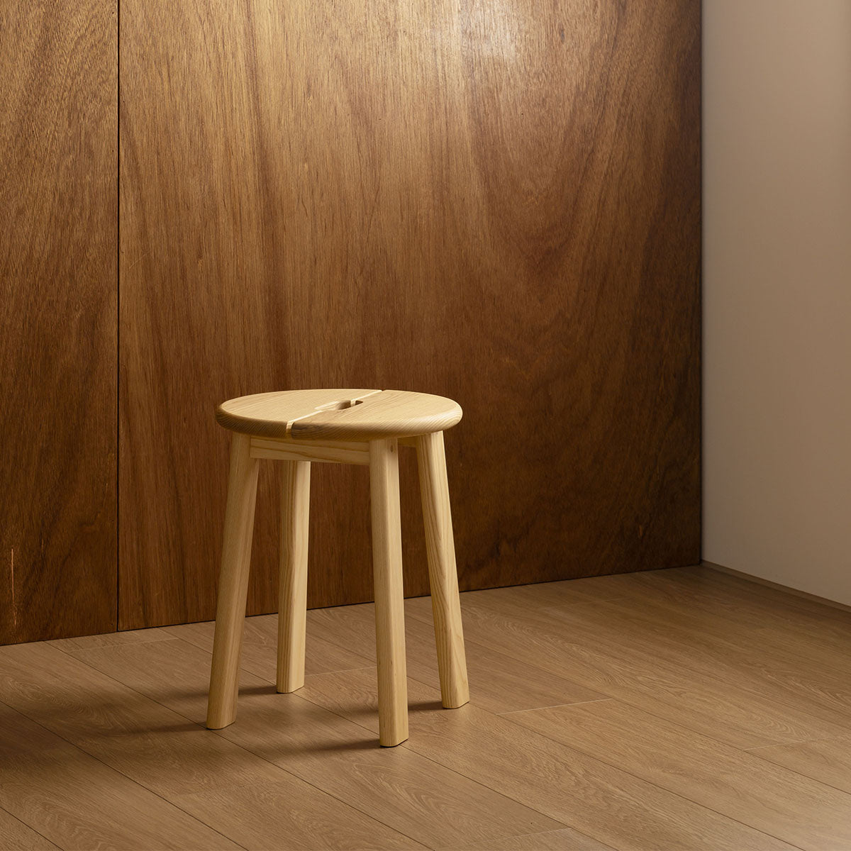 esaila Bravo Stool Natural Ash