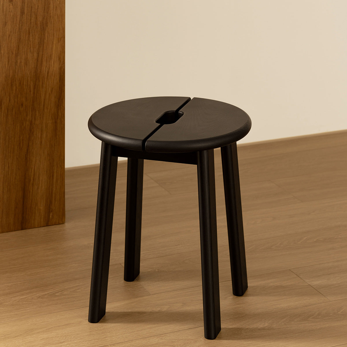 esaila Bravo Stool Black Ash