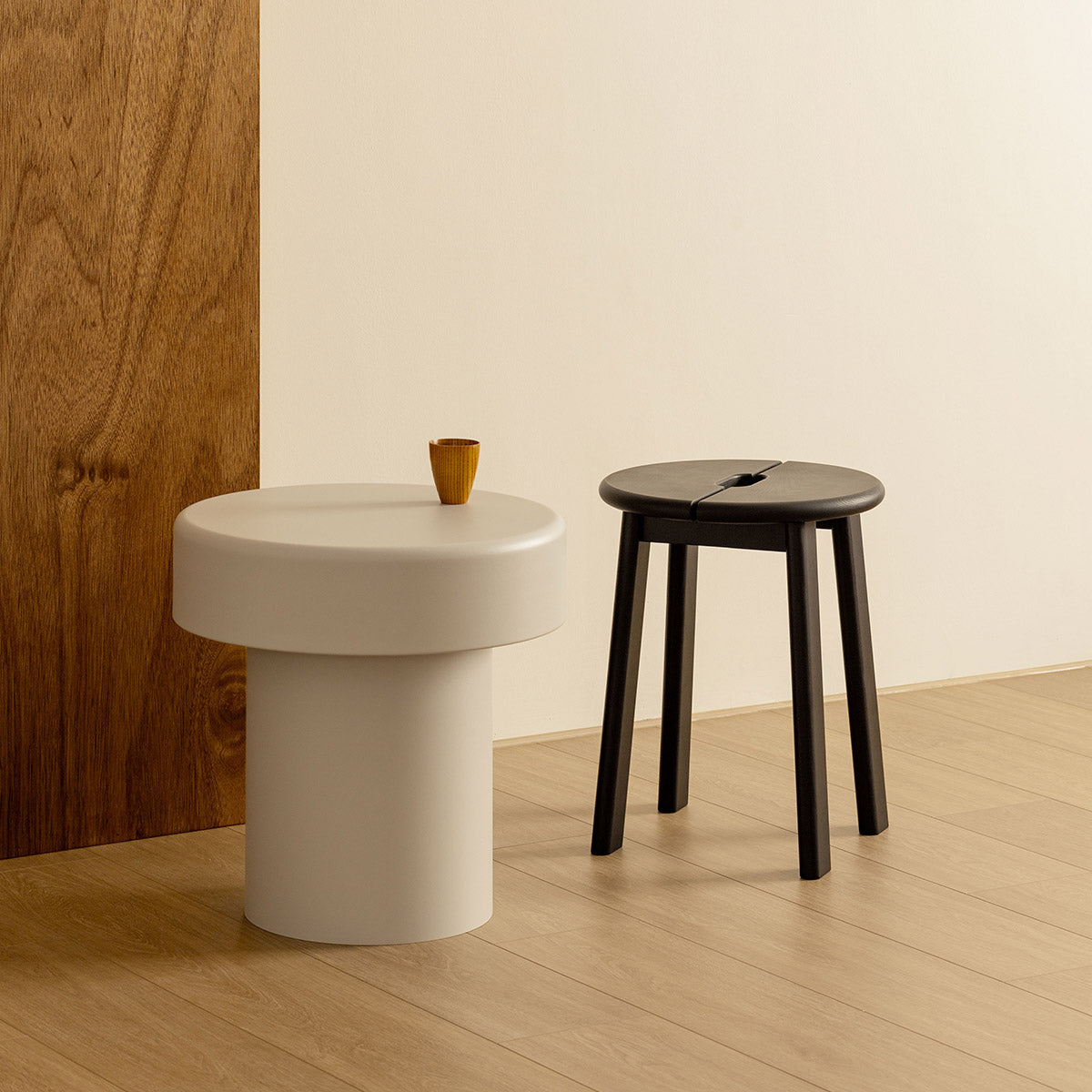 esaila Bravo Stool Black Ash
