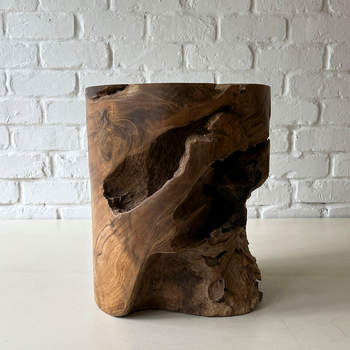 迫力のあるチーク原木オブジェ105.5cm 無垢材 ホテルロビーやエントランスに 迫力のあるチーク原木オブジェ105.5cm 無垢材 ホテルロビーや