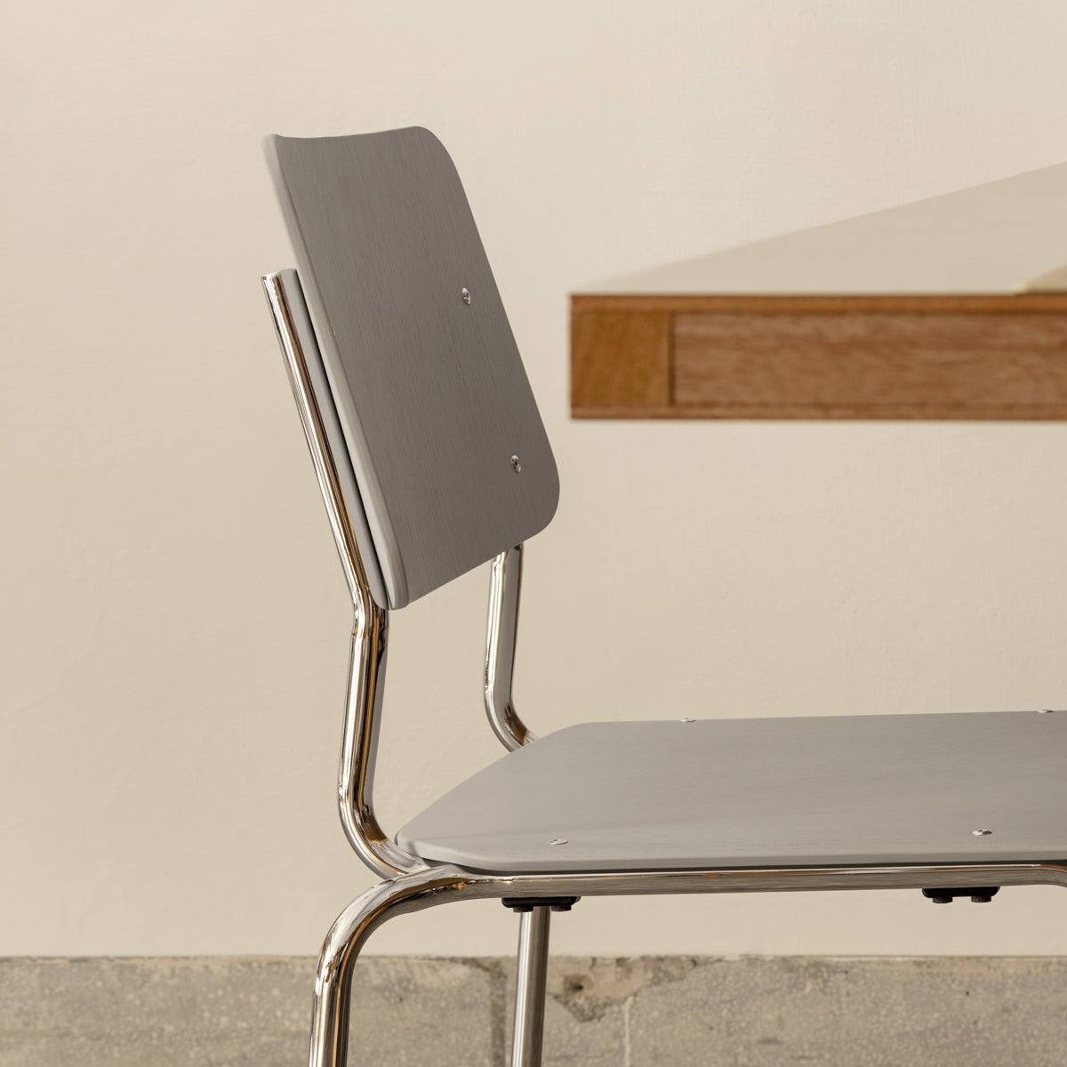 esaila Fore Chair Grey Oak Chrome  Frame