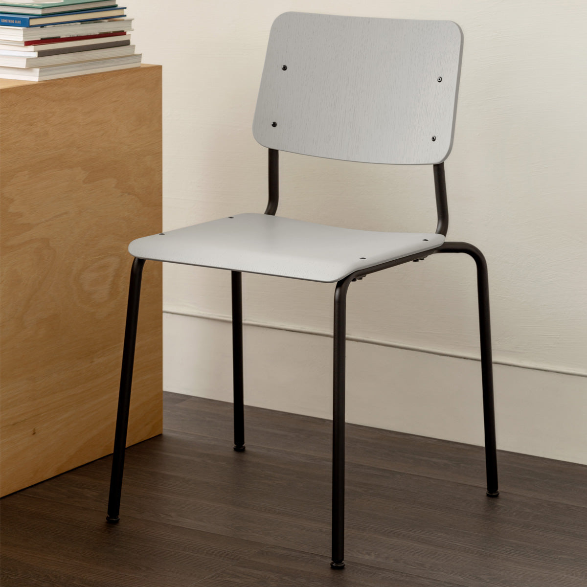 esaila Fore Chair Grey Oak Black Frame