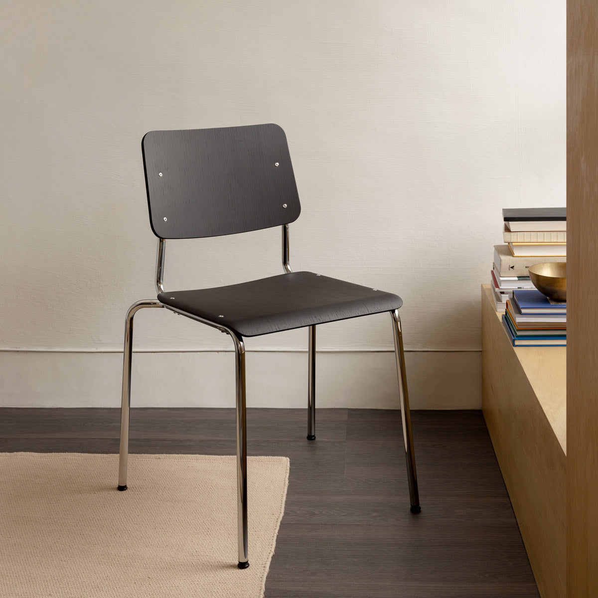 esaila Fore Chair Black Oak Chrome  Frame