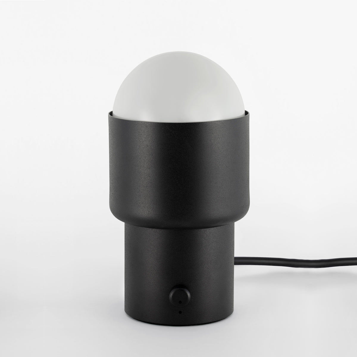 KOICHI FUTATSUMATA STUDIO HALF Black