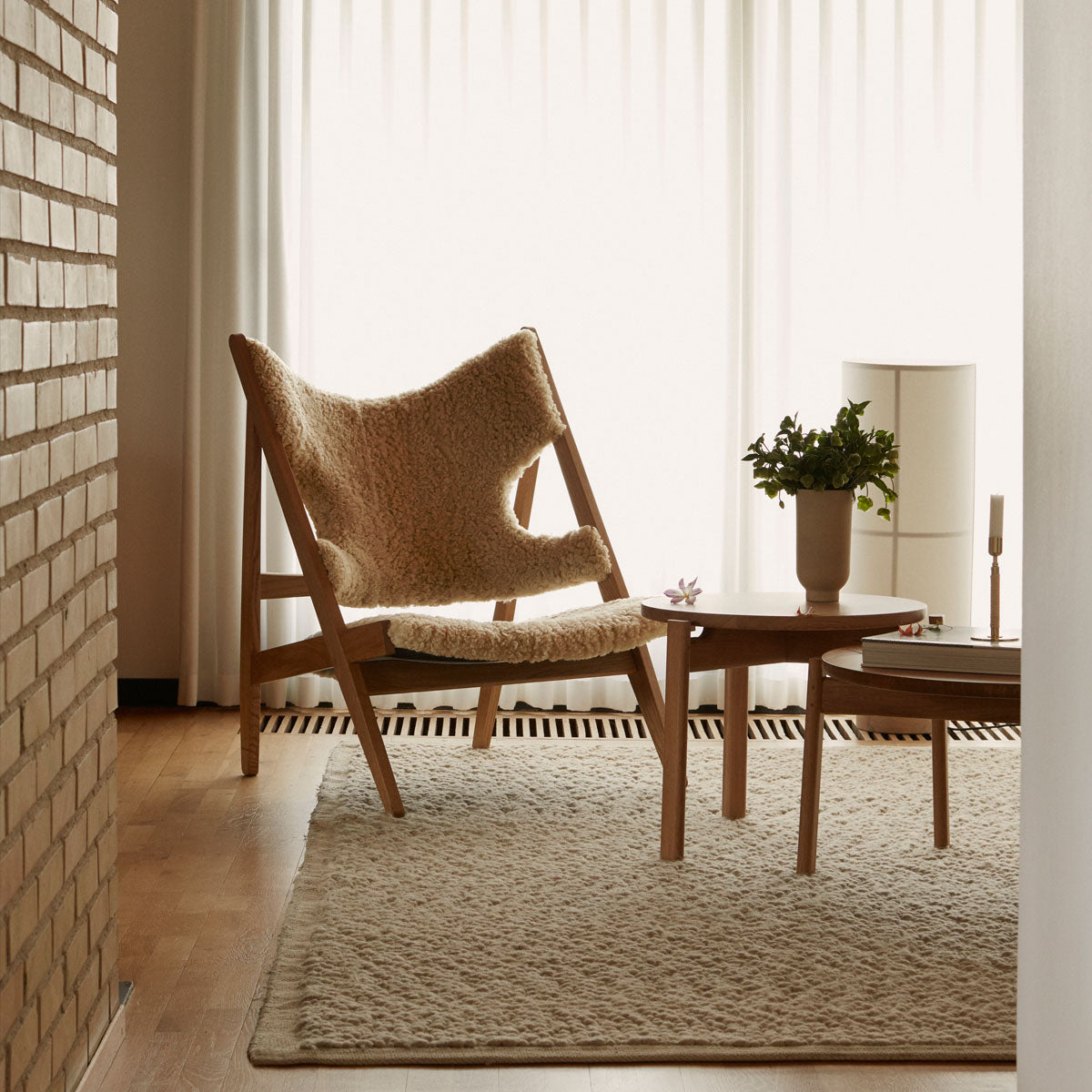 Audo Hashira Floor Lamp White