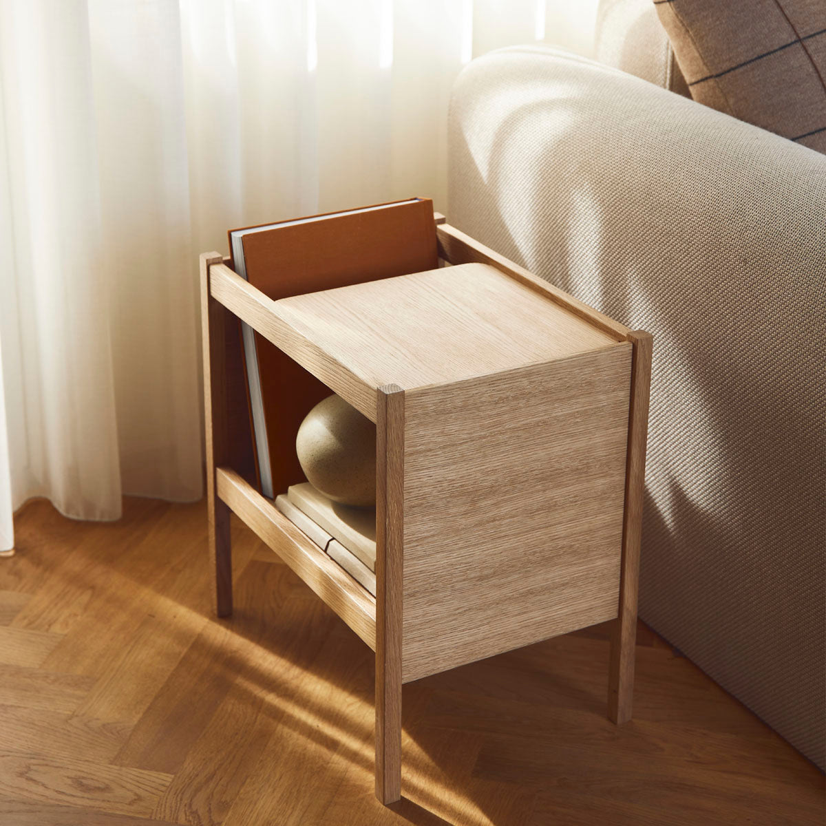 コーヒーテーブル+サイドテーブル Form & Refine / Journal Side Table FORM & REFINE Journal Side Table Oak ジャーナル サイドテーブル