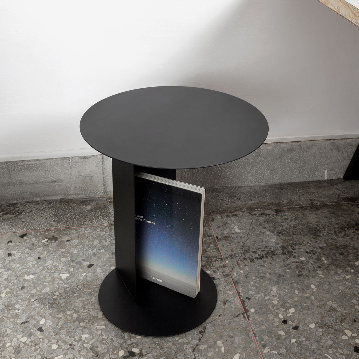 esaila Kipa Table Black