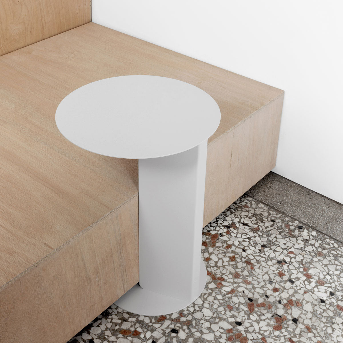 esaila Kipa Table Grey