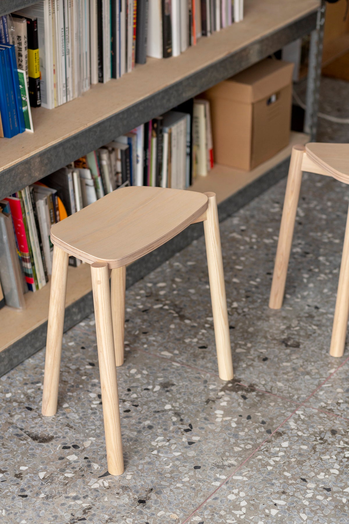 esaila Tars Stool Natural Ash
