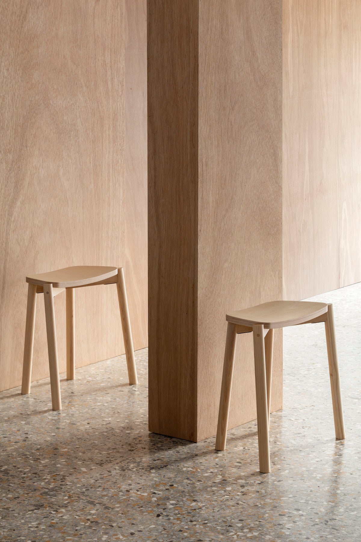 esaila Tars Stool Natural Ash