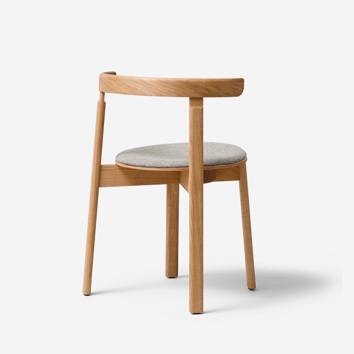 FORM & REFINE Lunar Chair Oak Hallingdal 65-0227