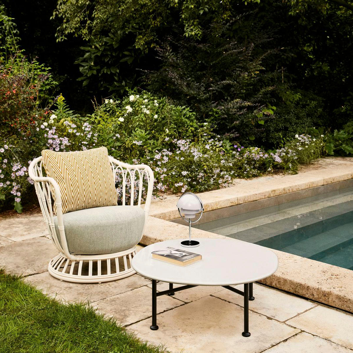 GUBI Multi-Lite Portable Lamp Chrome White