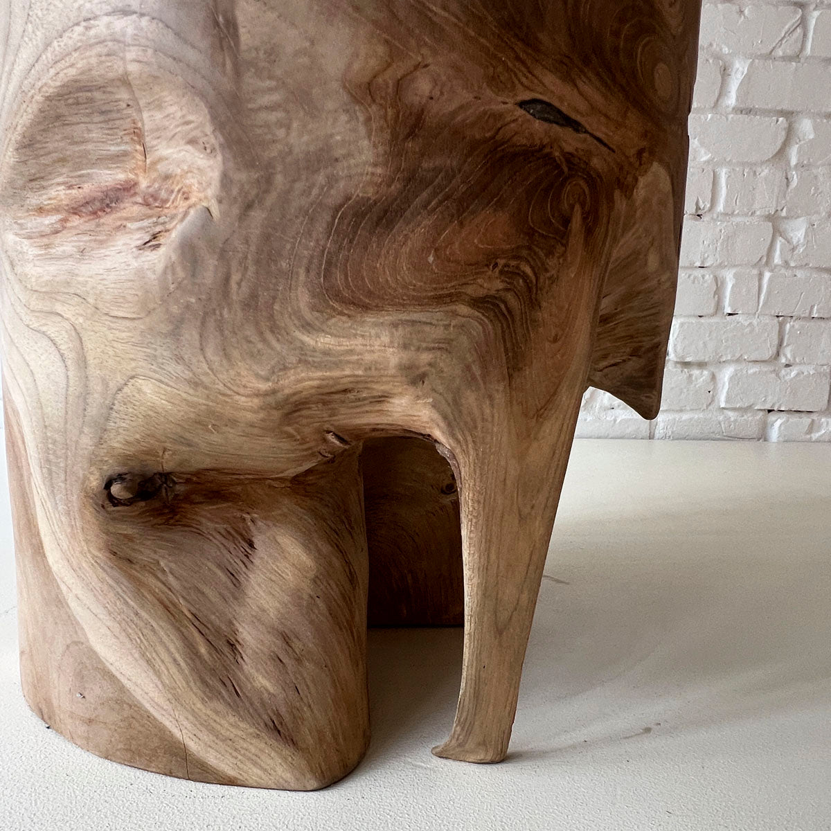 Log Side Stool 2025 #N