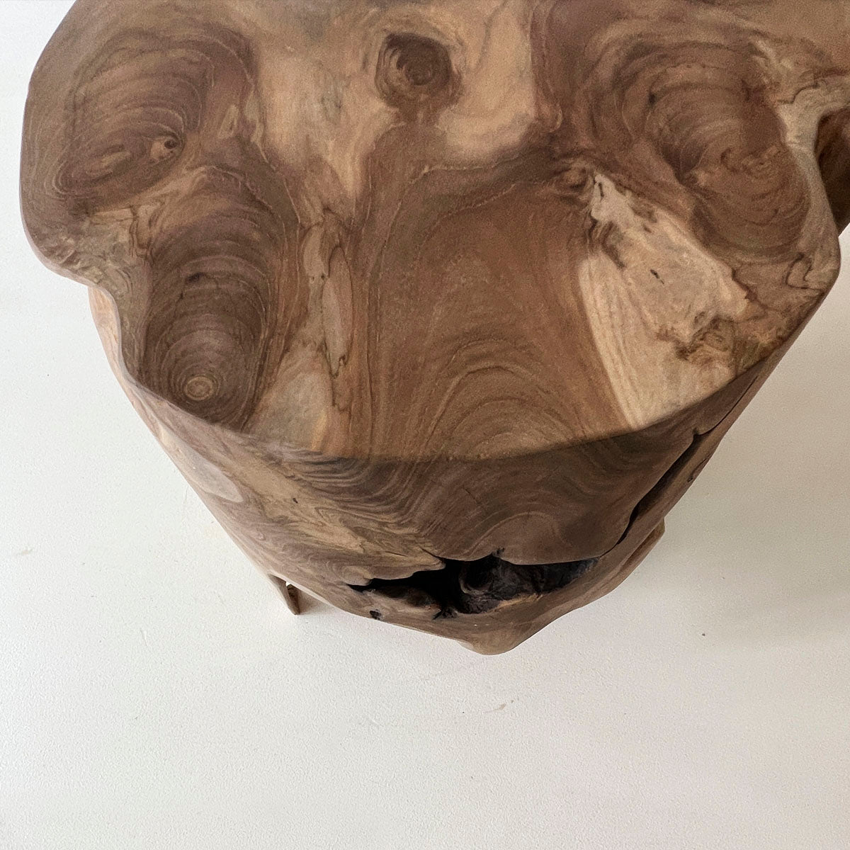 Log Side Stool 2025 #N