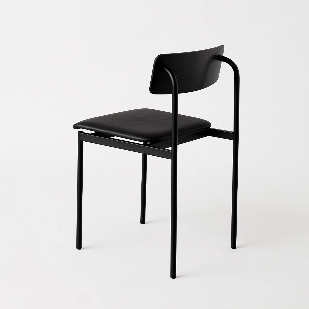 MOEBE Offset Chair Black Black Black Leather