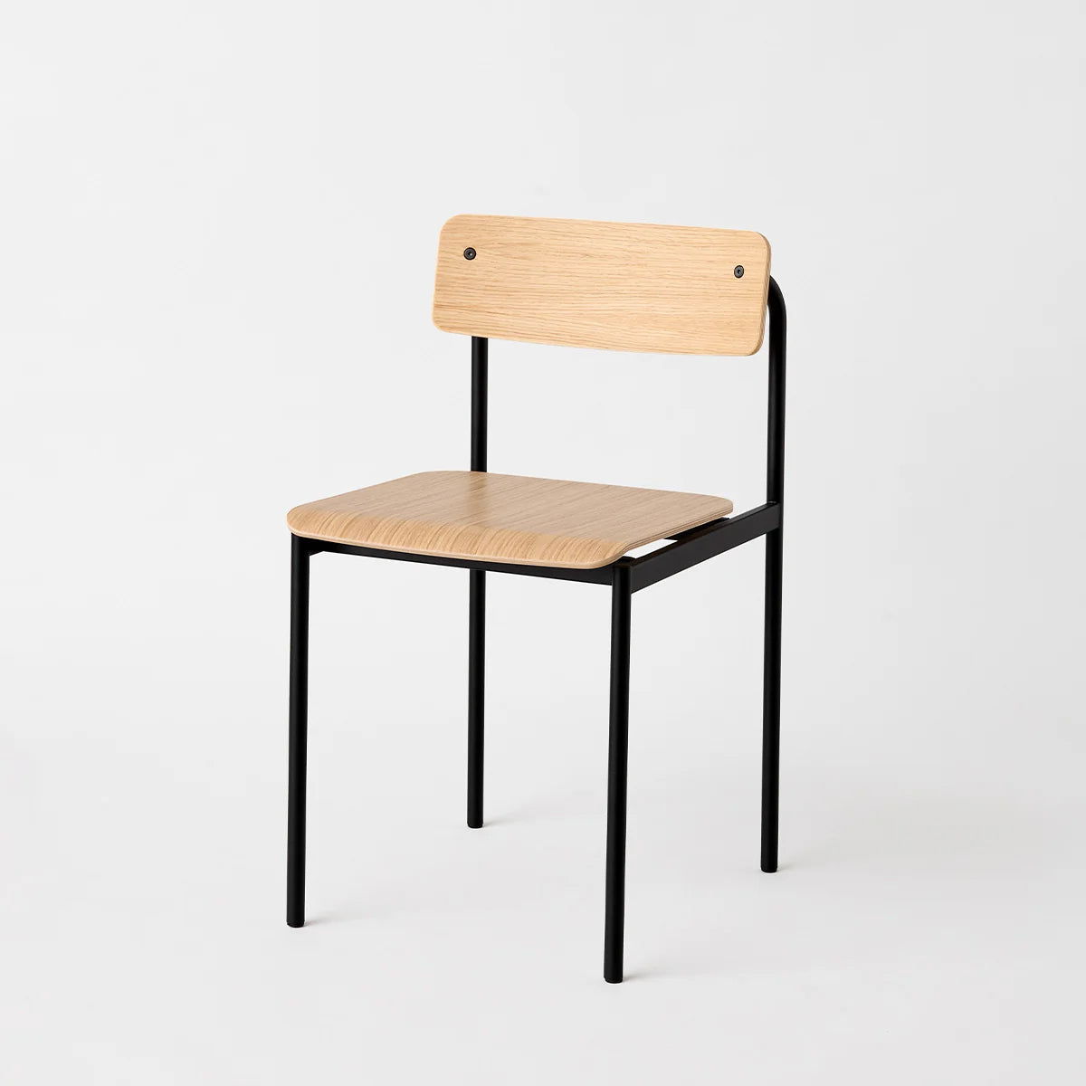MOEBE Offset Chair Black Oiled Oak