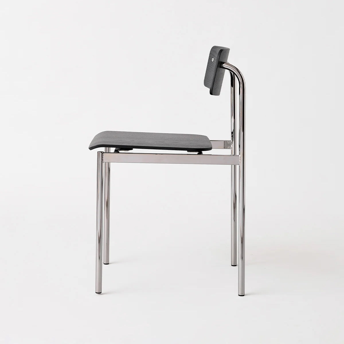 MOEBE Offset Chair Chrome Black