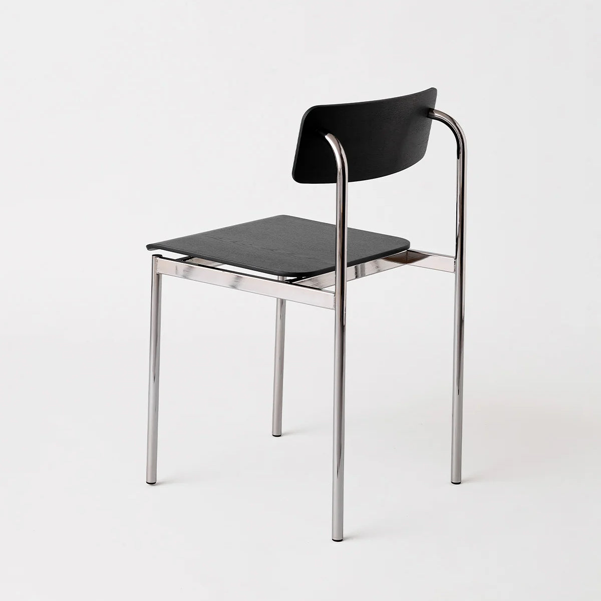 MOEBE Offset Chair Chrome Black