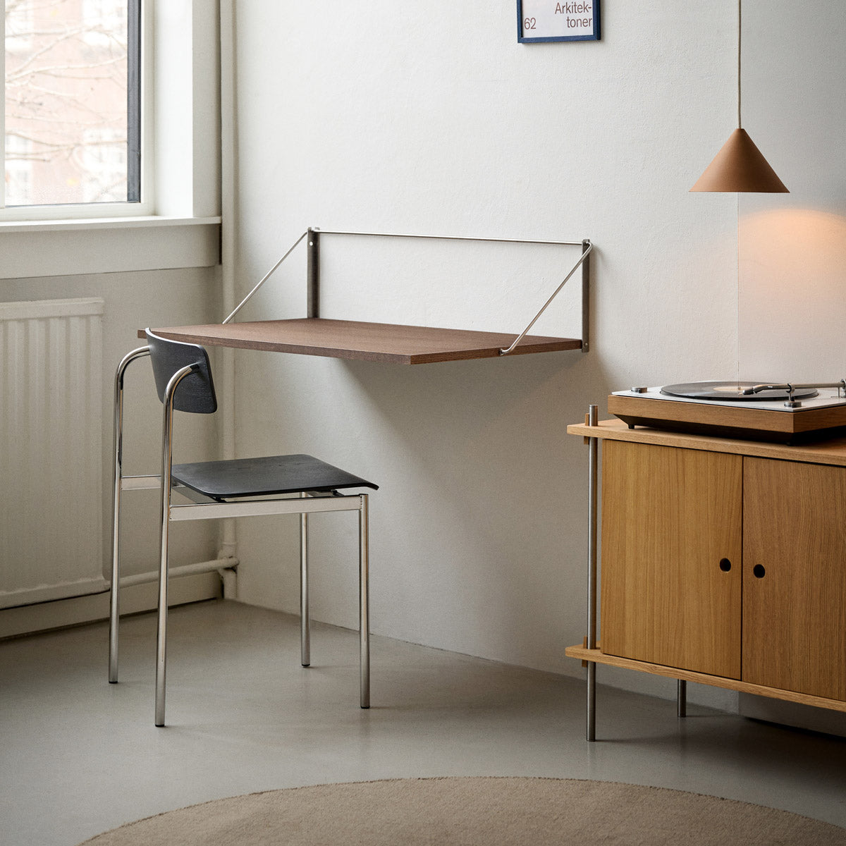 MOEBE Offset Chair Chrome Black