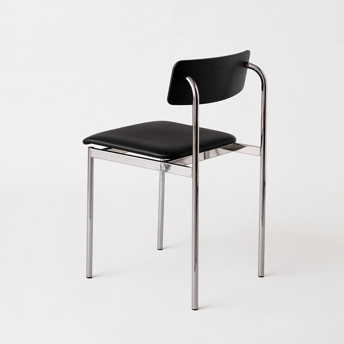 MOEBE Offset Chair Chrome Black Black Leather