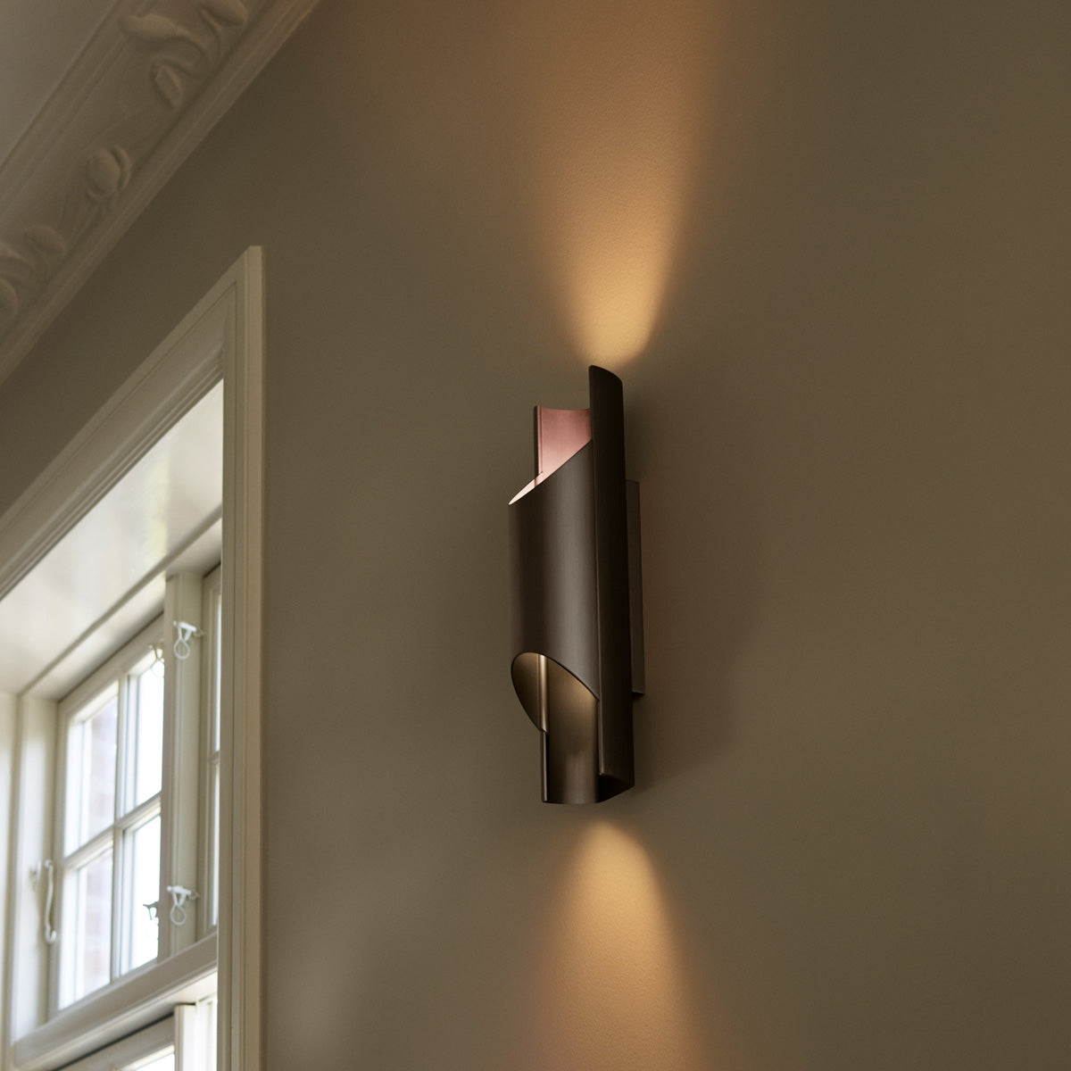 LYFA PAN Wall 95 Bronze