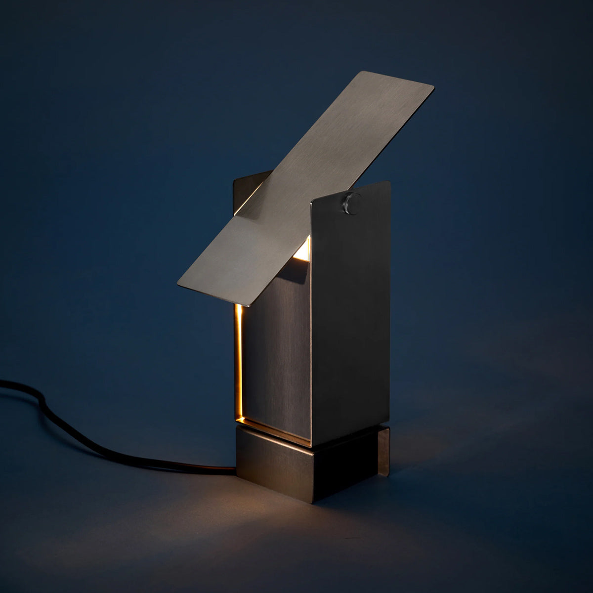 MOEBE Pivoting Table Lamp Stainless Steel