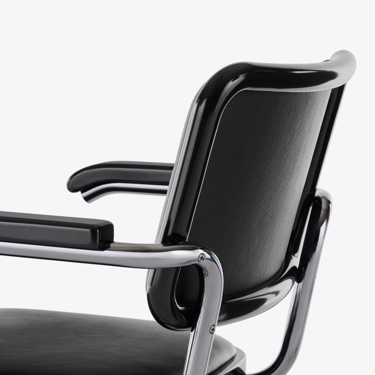 JS.THONET S64 P SERIOUS 01 Graphite Black