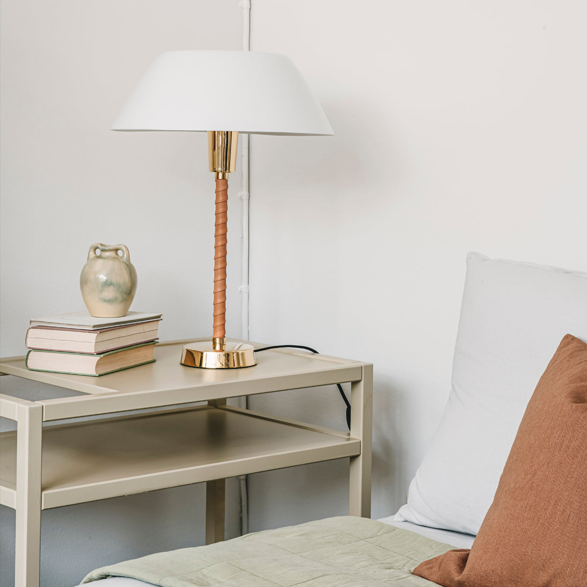Innolux Senator Table Lamp Brown