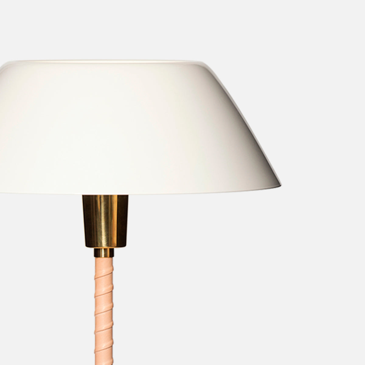 Innolux Senator Table Lamp White