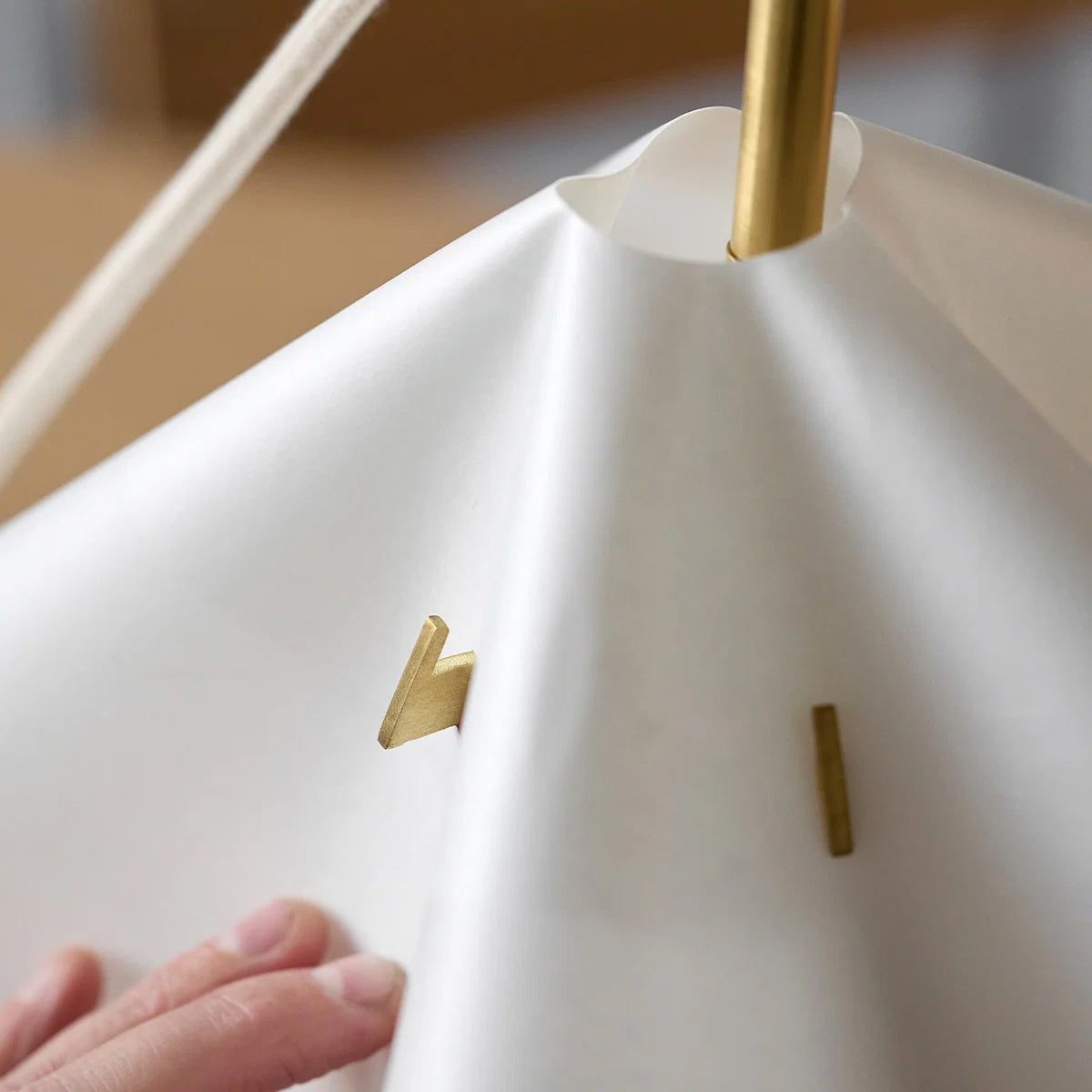 MOEBE Sinuate Pendant M White Brass