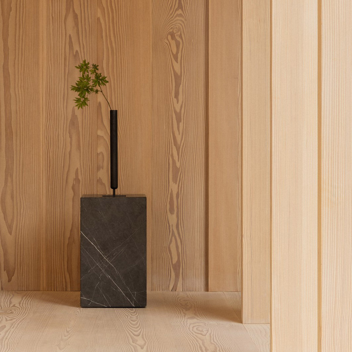 Audo Stance Vase H40