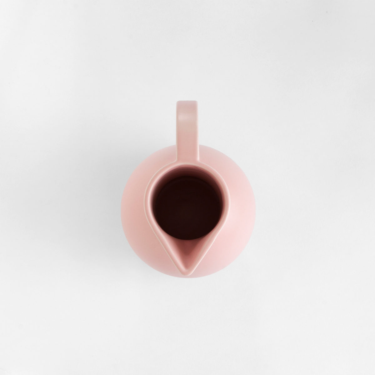 raawii Strøm Small Jug Coral Blush – D9 STUDIO