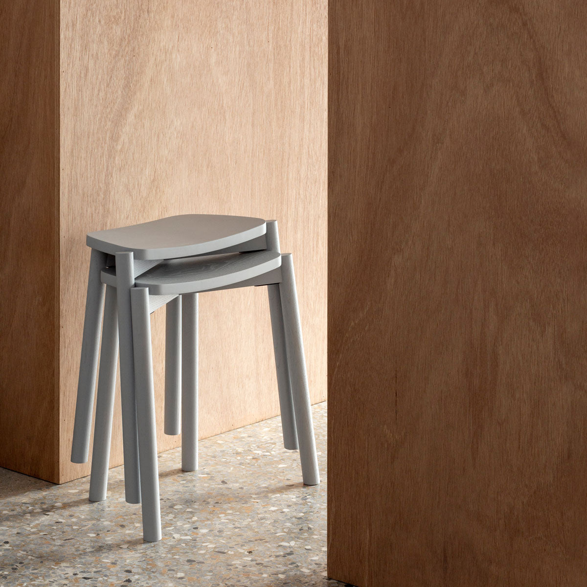 esaila Tars Stool Grey Ash
