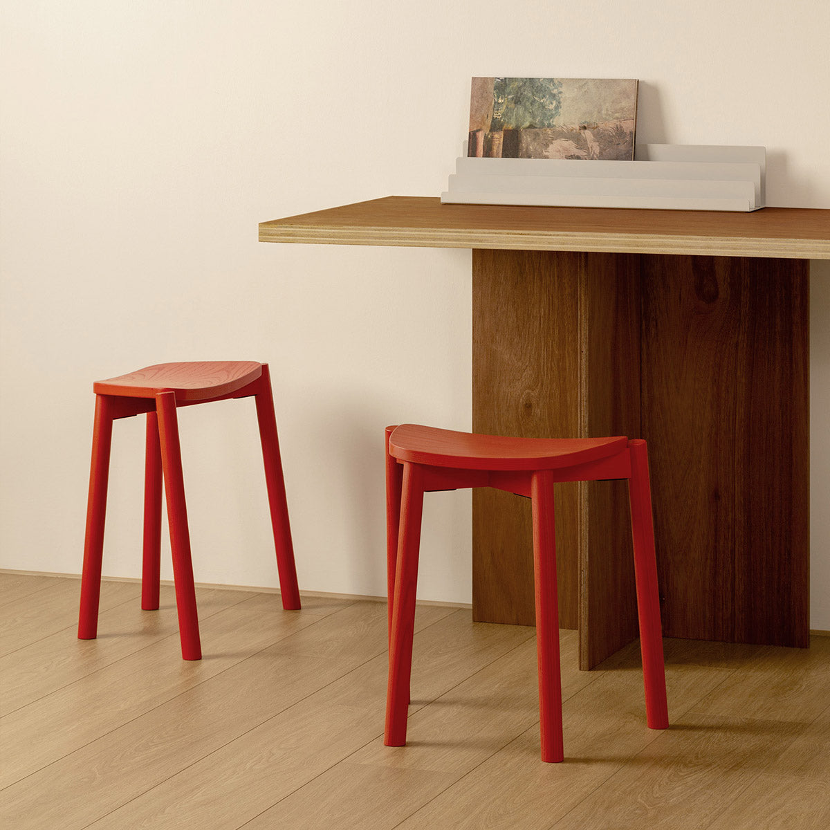 esaila Tars Stool Crimson Red