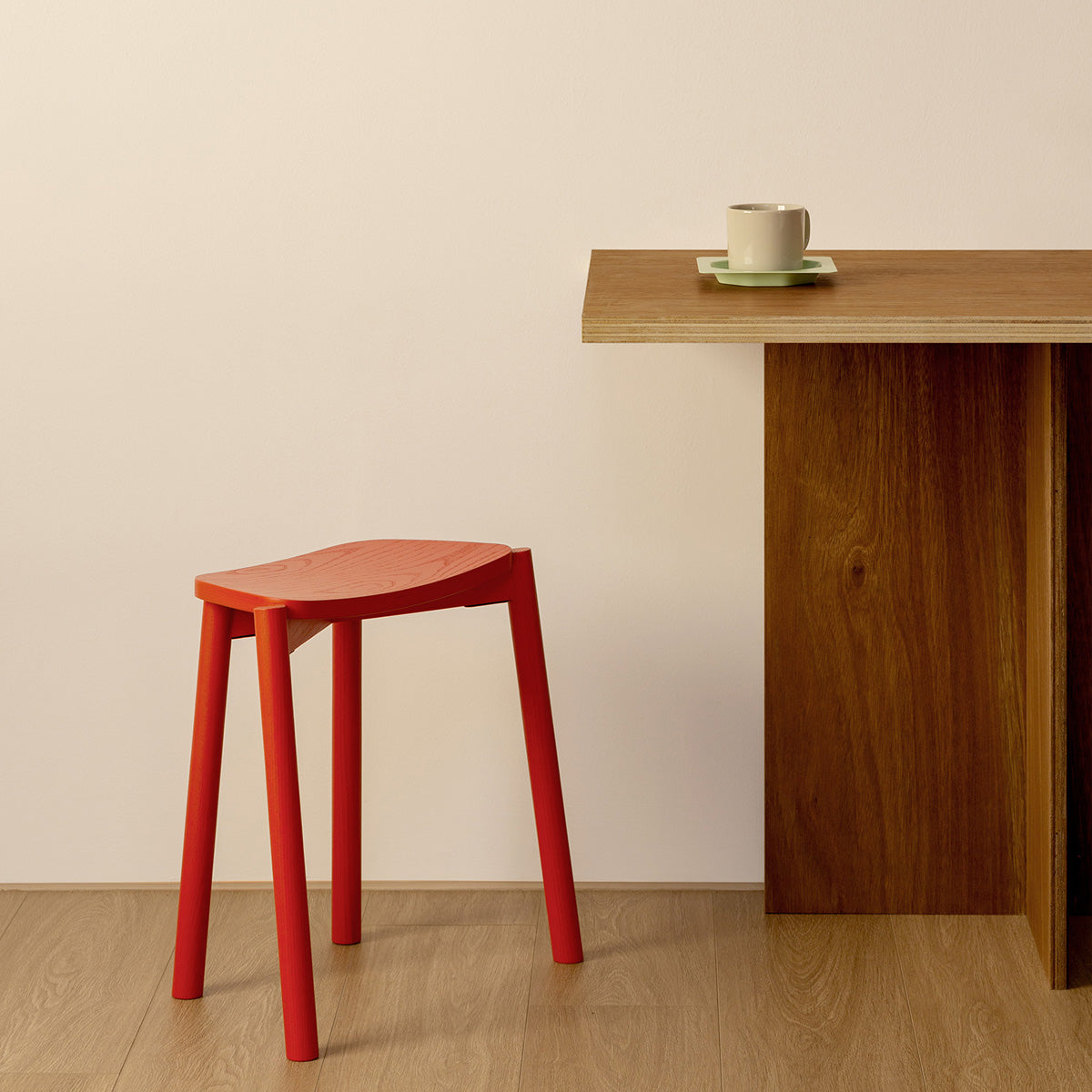 esaila Tars Stool Crimson Red