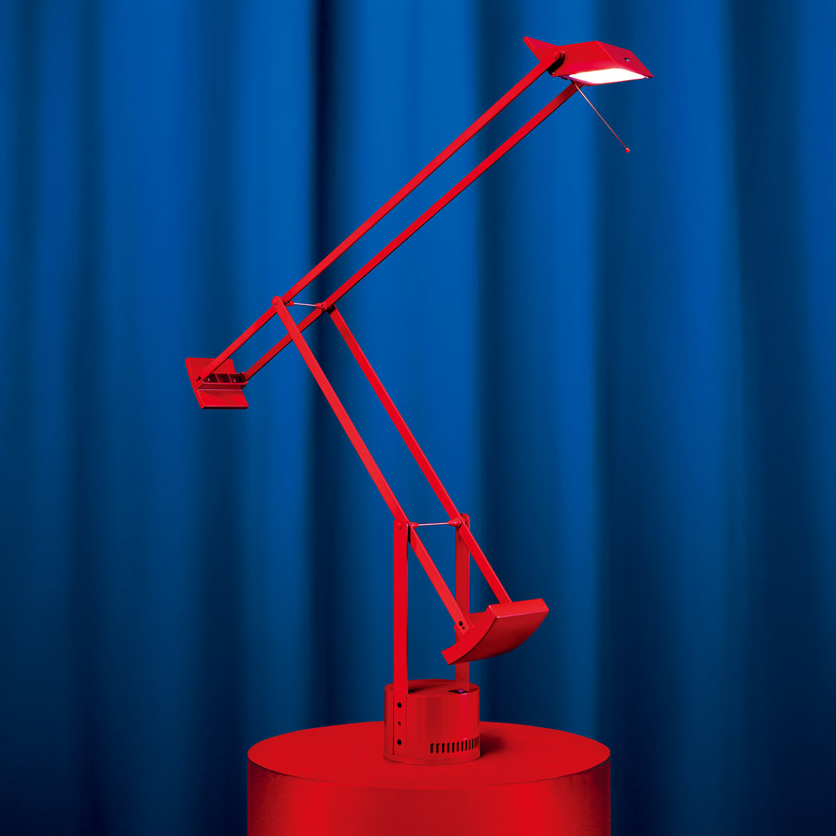 Artemide Tizio LED Red (発売50周年記念限定品）アルテミデ – D9 STUDIO