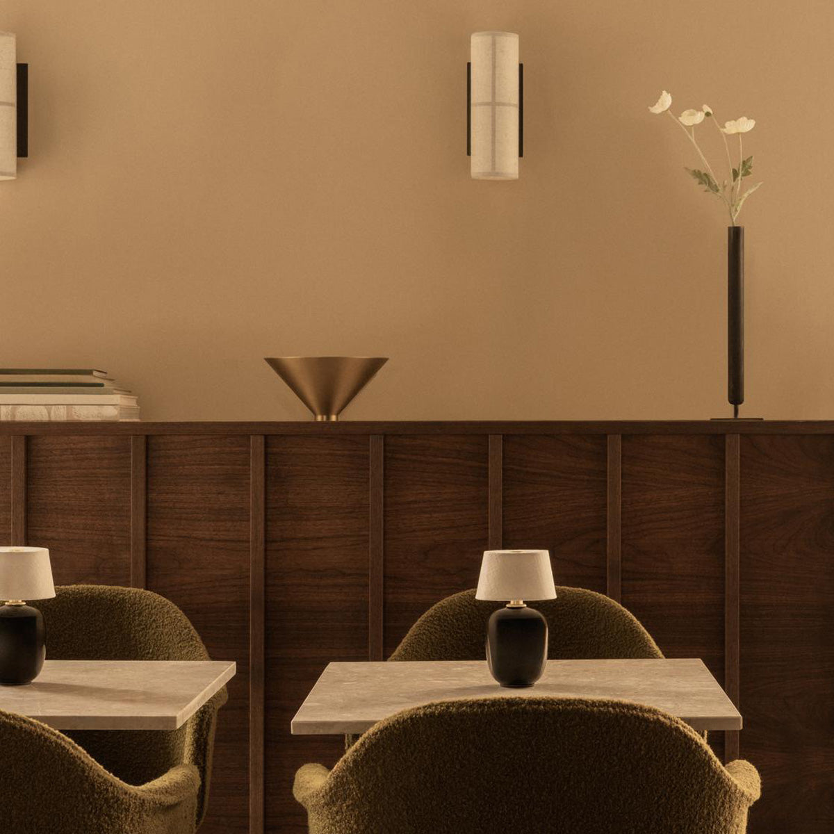 Audo Torso Table Lamp Portable Black