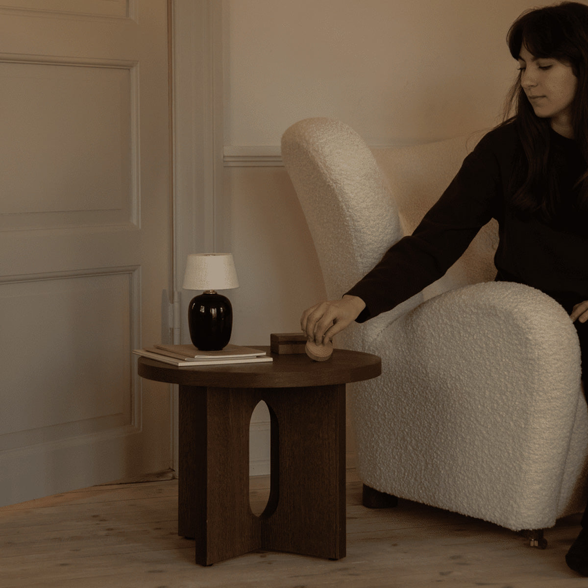 Audo Torso Table Lamp Portable Black