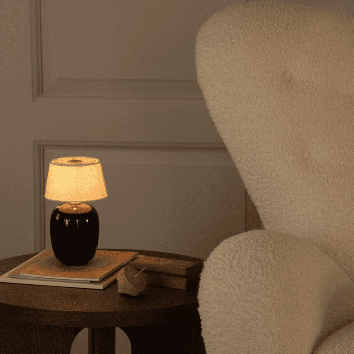 Audo Torso Table Lamp Portable Black