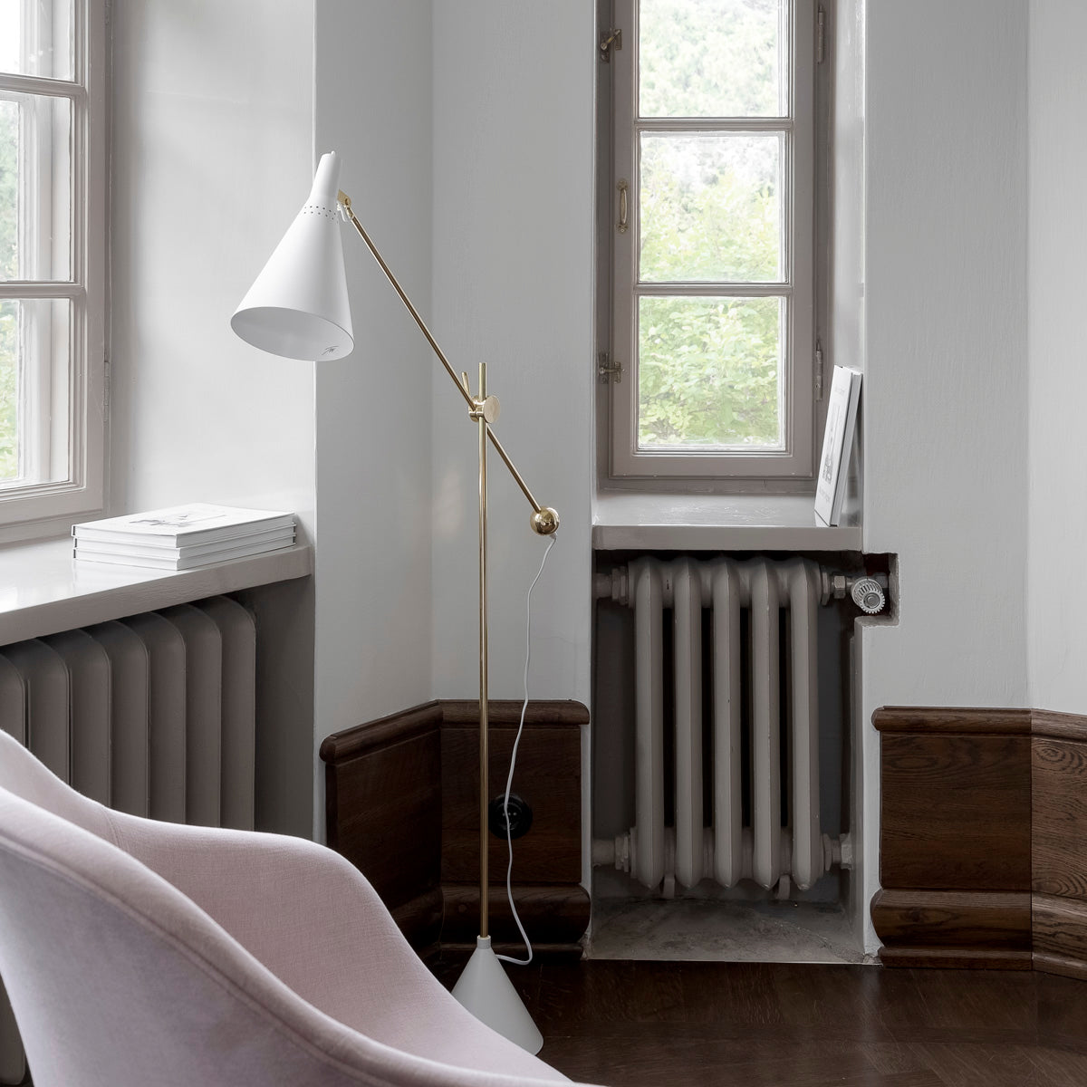 Innolux Tapio Floor Lamp White