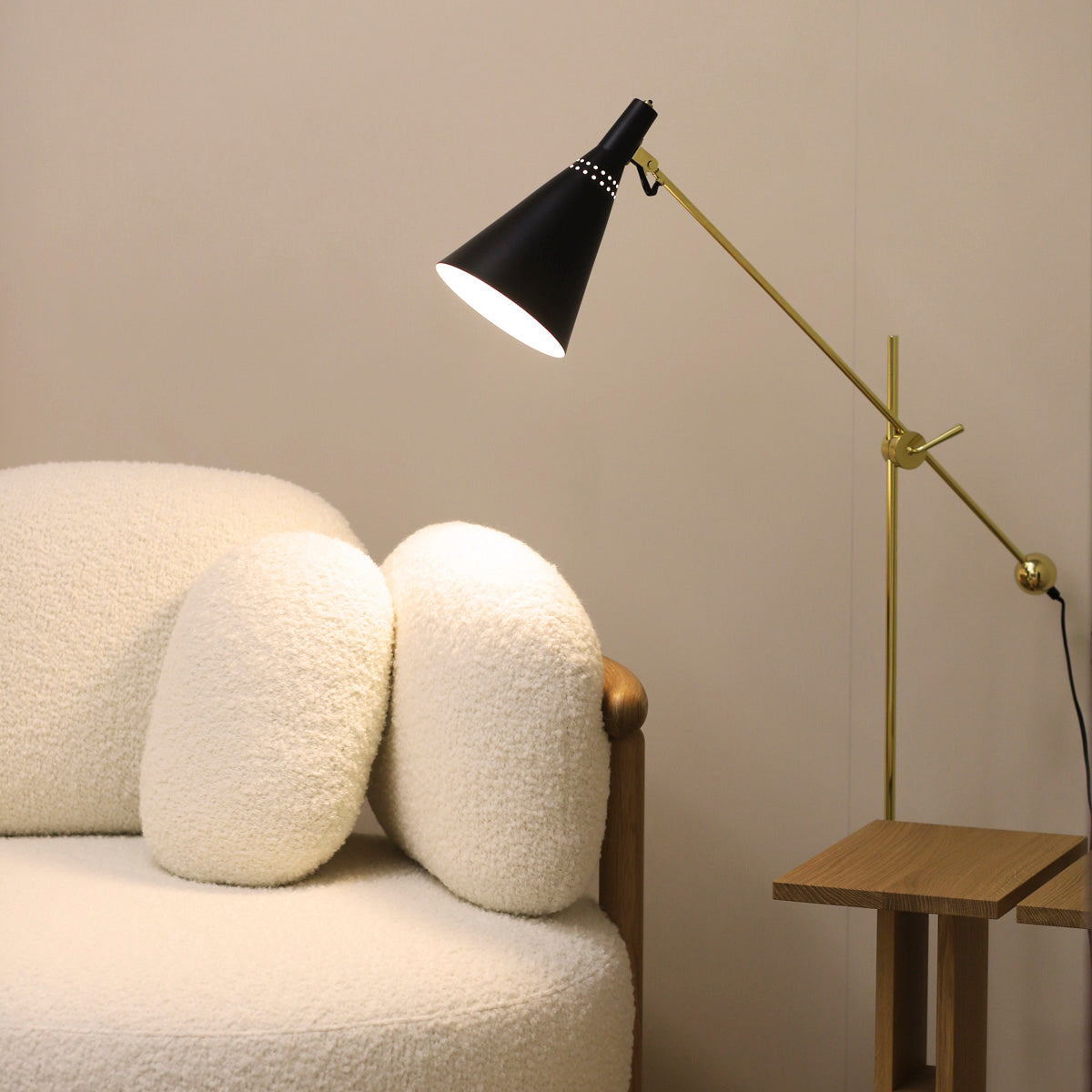 Innolux Tapio Floor Lamp Black